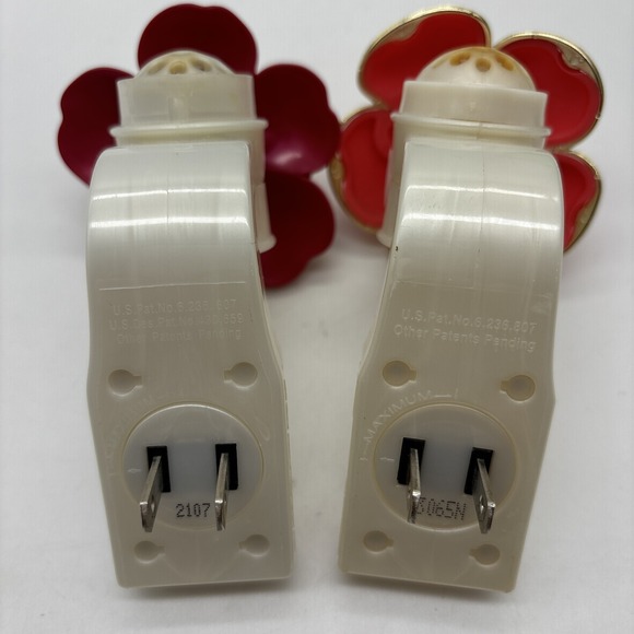 Bath & Body Works Wallflower Diffuser  Flower Set of 4 Aroma.  Read - Picture 16 of 16